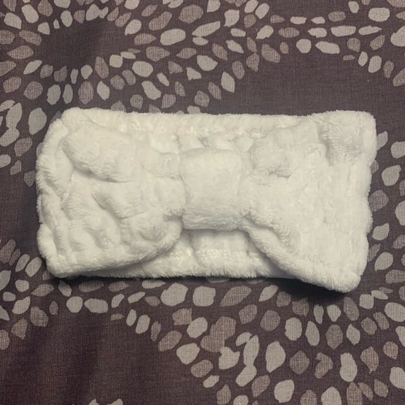 🎁 FREE GIFT W/PURCHASE - Picture 2 of 8